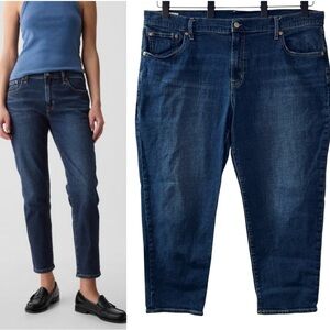 GAP Girlfriend Mid Rise denim jeans crop pants women’s 20 (waist approx 43”)